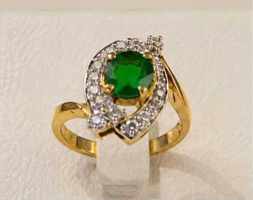 Esmer ring front