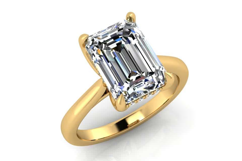 Crown Light Solitaire emerald-cut gold ring