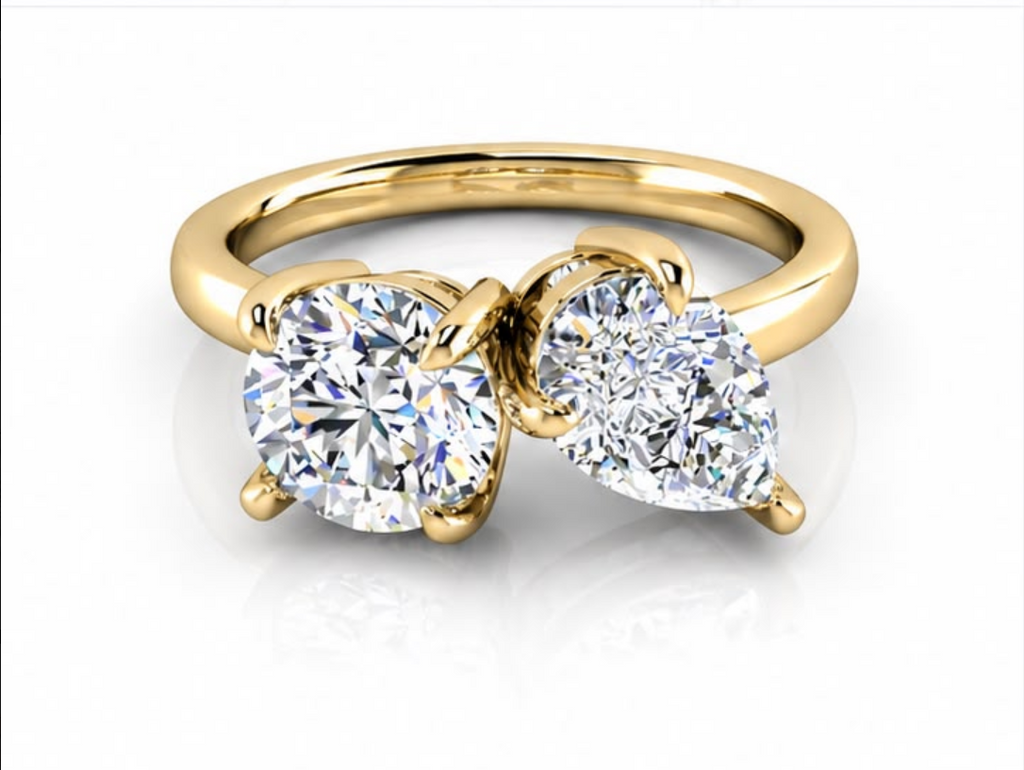 Elara two-stone ring in yellow gold